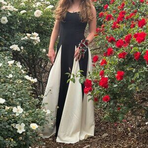 STUNNING PROM DRESS